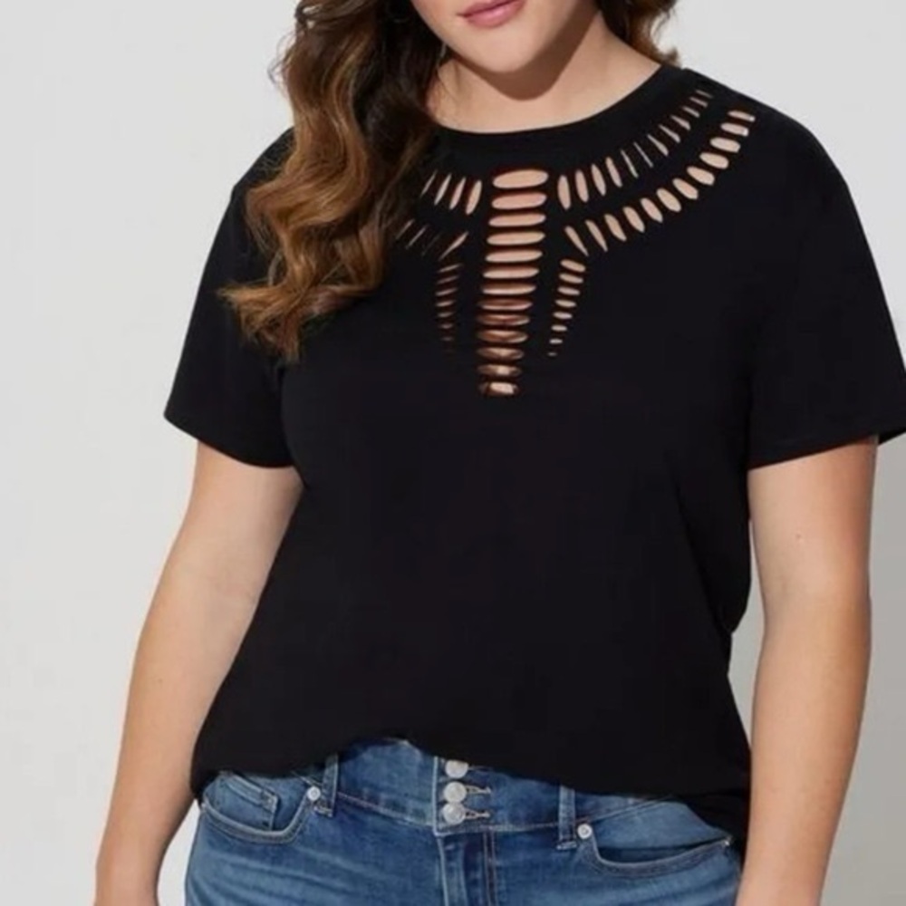 🆕 NWT Women’s torrid 2 3 Black Relaxed Fit Vintage Cotton Slash Yoke Sleeve Tee